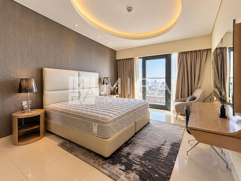 3 Modern Luxury Bedroom with City Views