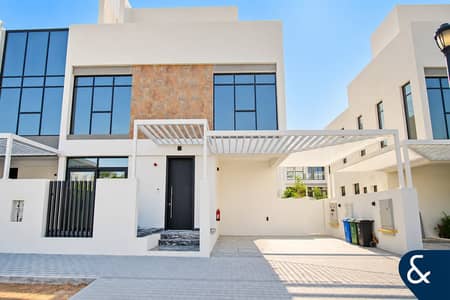 4 Camere Townhouse in vendita a Jumeirah Golf Estates, Dubai - Villetta a schiera a Jumeirah Golf Estates,Jumeirah Luxury, 4 camere da letto, 7200000 AED - 16915244 4 Camere Townhouse in vendita a Jumeirah Golf Estates, Dubai - Villetta a schiera a Jumeirah Golf Estates,Jumeirah Luxury, 4 camere da letto, 7200000 AED - 16915244