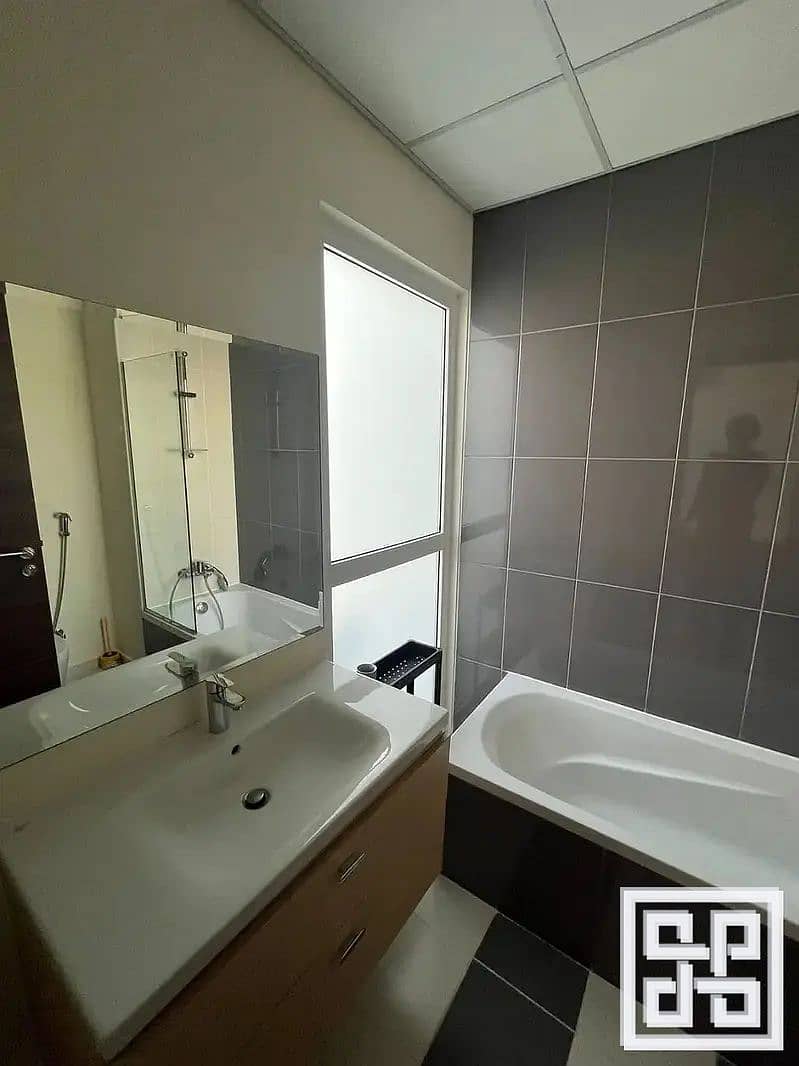 6 862997747-800x600. webp