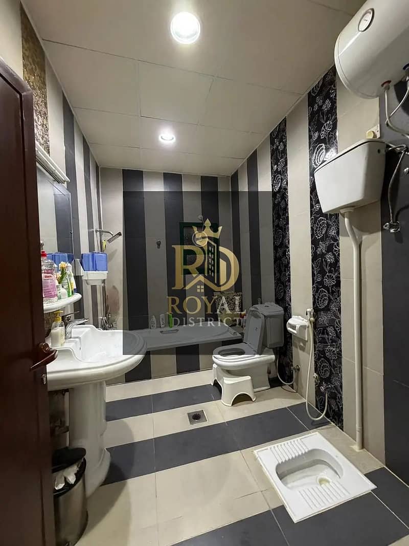 9 867820438-1066x800. webp