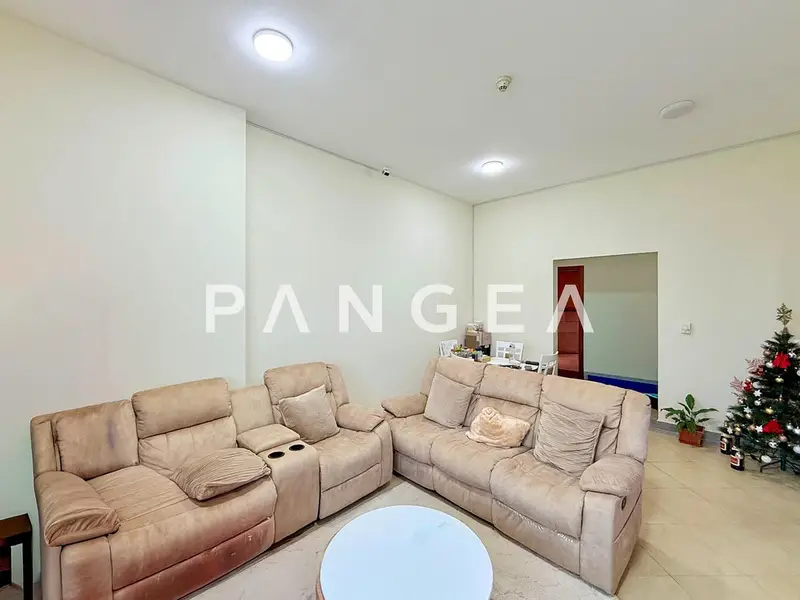 High Floor | VOT | Close to Metro
