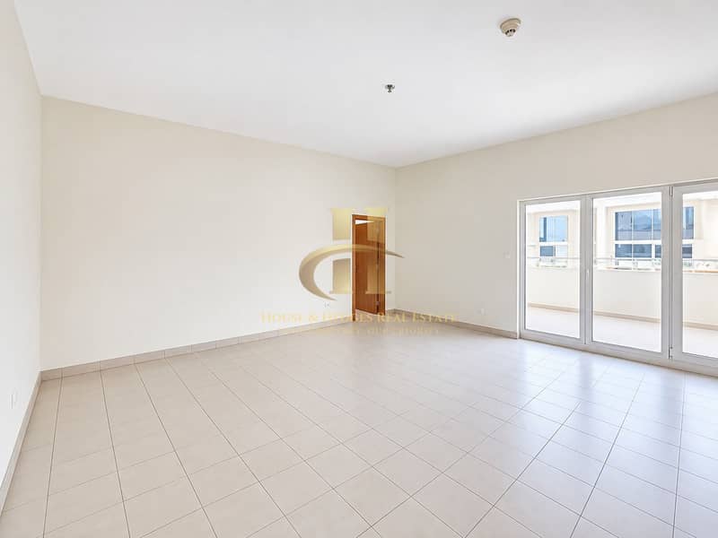 4 WhatsApp Image 2026-10-20 at 11.22. 47 (2). jpeg