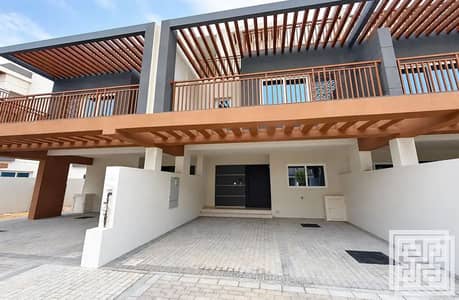 4 Bedroom Townhouse for Rent in DAMAC Hills 2 (Akoya by DAMAC), Dubai - 872355998-800x600. webp 4 Bedroom Townhouse for Rent in DAMAC Hills 2 (Akoya by DAMAC), Dubai - 872355998-800x600. webp