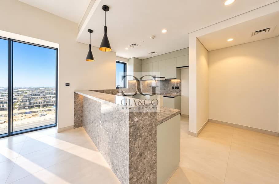 2 Vacant | High Floor | Full Community View 2