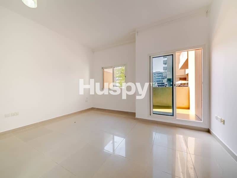 Community View | Private Balcony | Vacant Now Community View | Private Balcony | Vacant Now