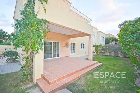 Corner Plot | Close to Park and Pool | Well Kept Corner Plot | Close to Park and Pool | Well Kept