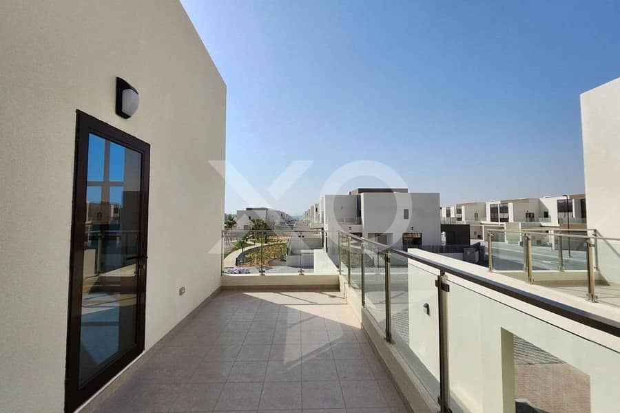 Park Facing | Single Row | Three Bedrooms Park Facing | Single Row | Three Bedrooms