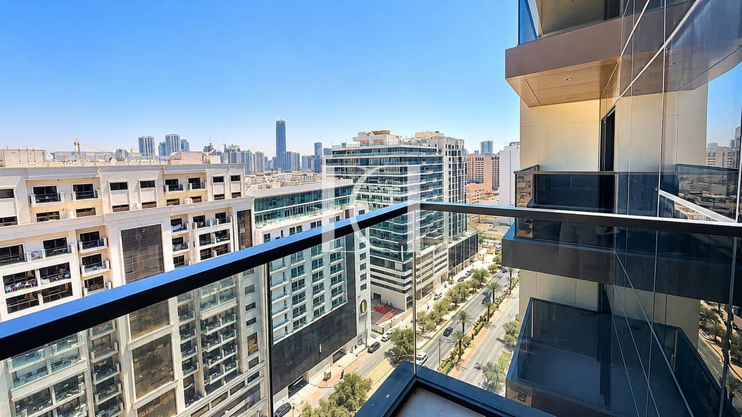 15 Crisp Modern Cityscape from a Balcony. png