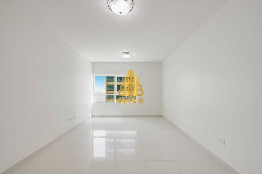 3 Livingroom3. jpg