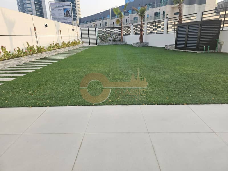 25 Outdoor (2). jpeg