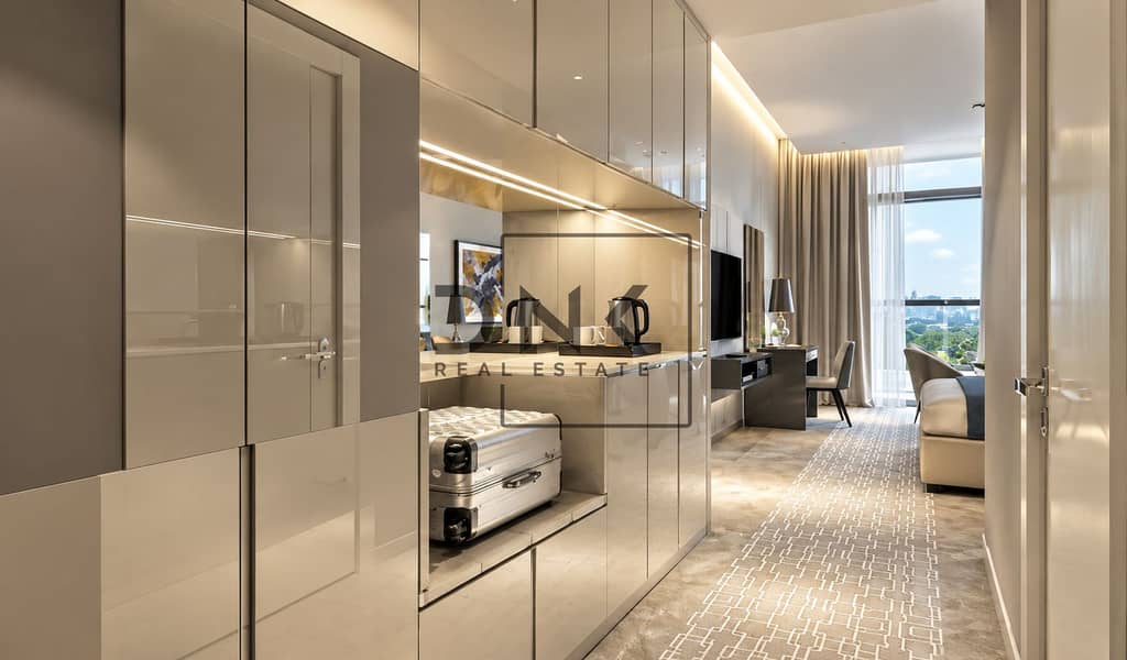 2 Modern Luxury Suite with City Views. png