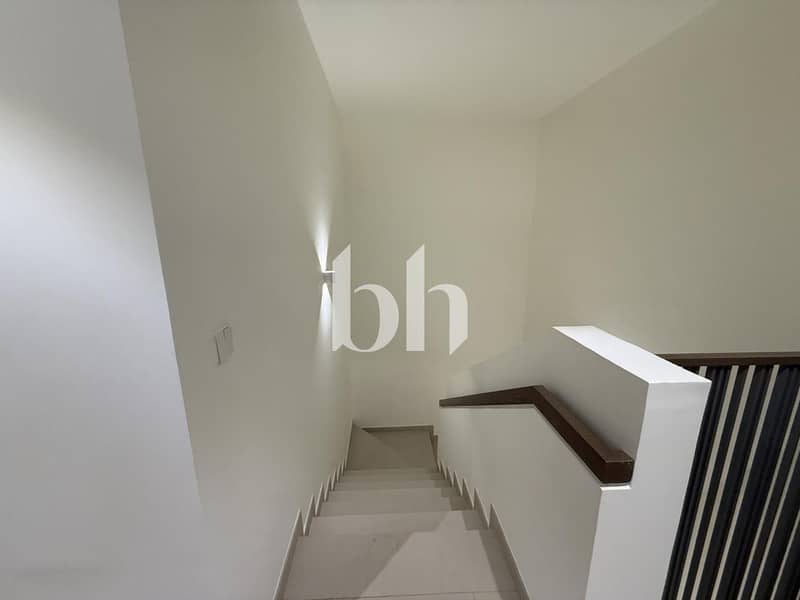 6 images image img