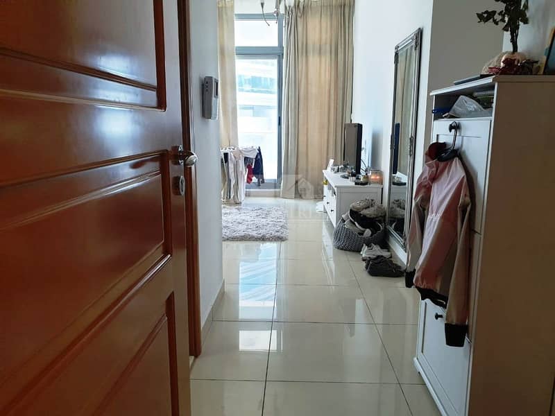 Stunning 2BR I Fitted Kitchen I next to Metro Stn Stunning 2BR I Fitted Kitchen I next to Metro Stn