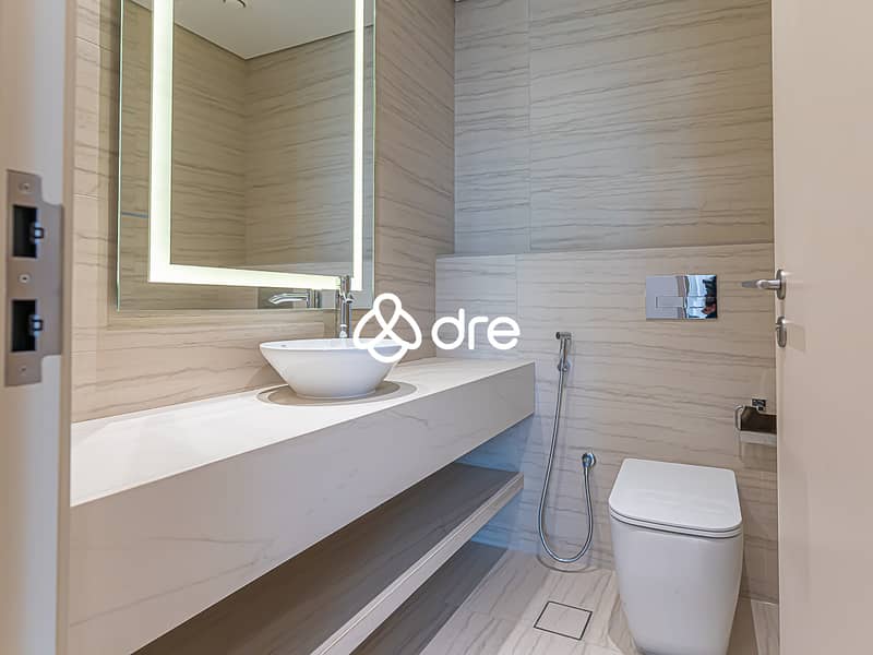22 DRE09699. JPG