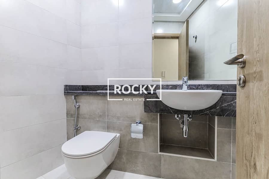 15 The Bay - Unit 1307 -3. jpg