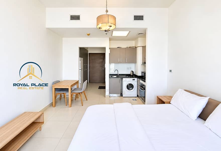 2 70d7d1f9-93d8-436d-b2c8-55b69624ea73. png