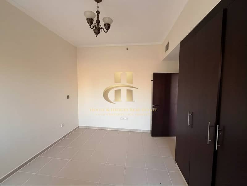 7 WhatsApp Image 2026-10-20 at 14.03. 30 (5). jpeg