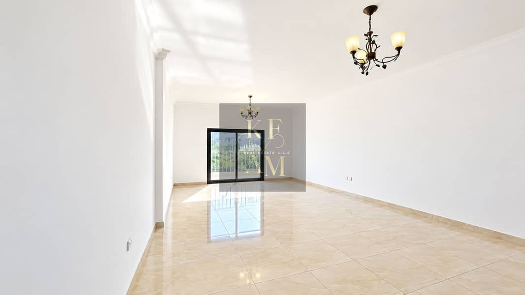 8 Bright Minimalist Living Room Interior. png