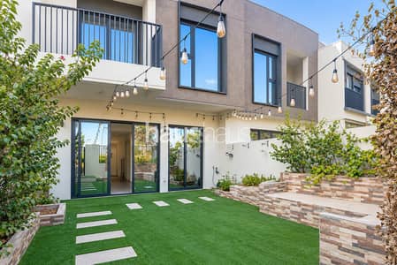 3 Bedroom Townhouse for Rent in Dubai South, Dubai - Spacious Backyard | Beautiful Villa | Greenview 2 3 Bedroom Townhouse for Rent in Dubai South, Dubai - Spacious Backyard | Beautiful Villa | Greenview 2