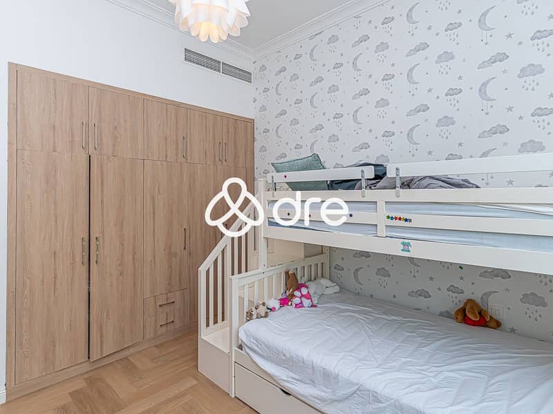 11 DRE07077. JPG