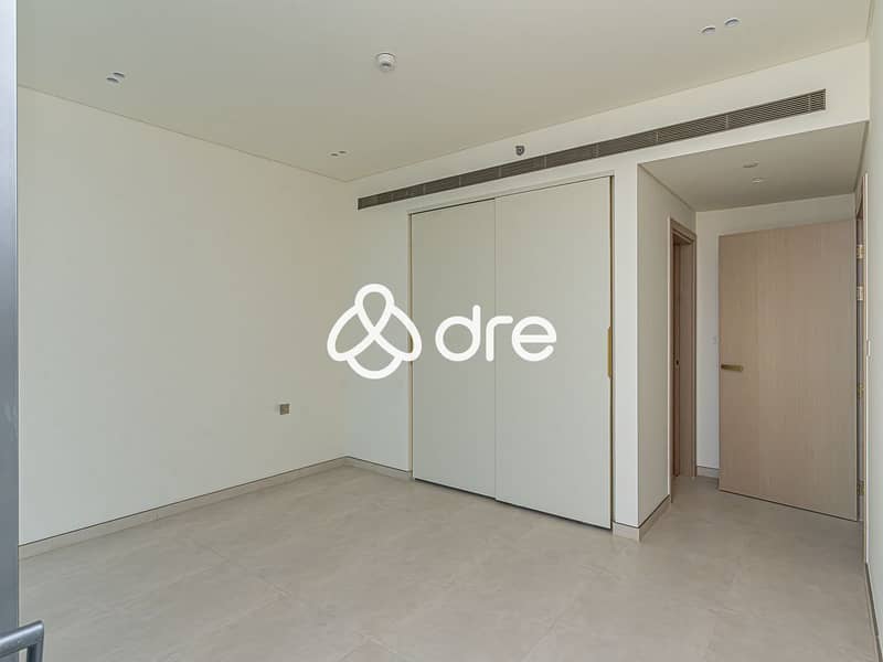 13 DRE08892-Edit. JPG