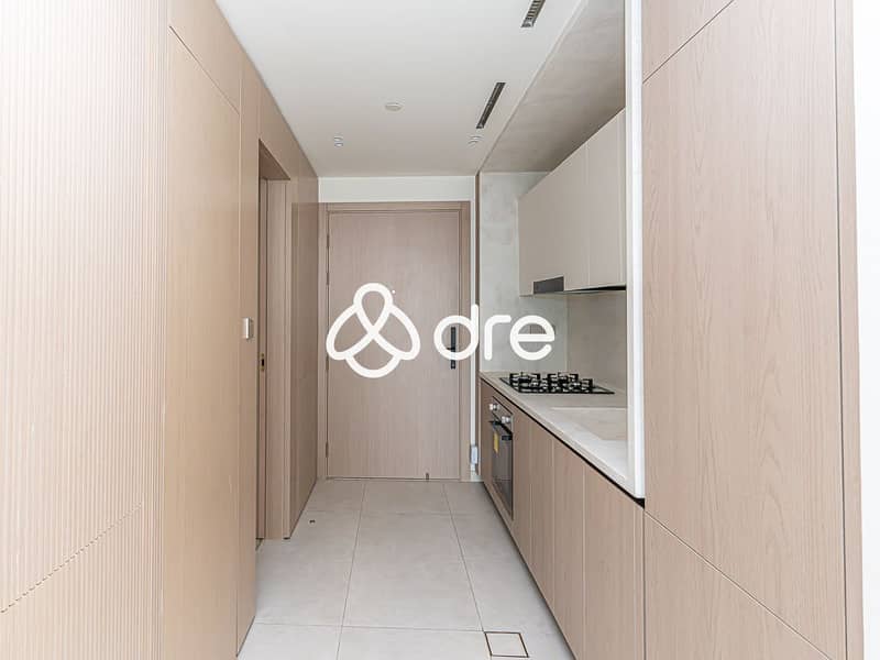 4 DRE09399-Edit. JPG