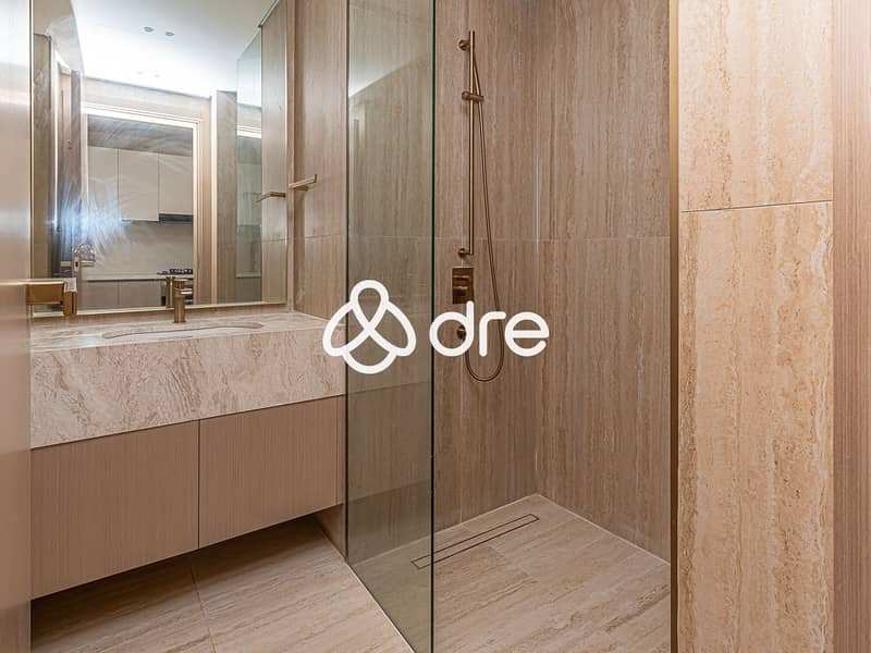7 DRE09401-Edit. JPG