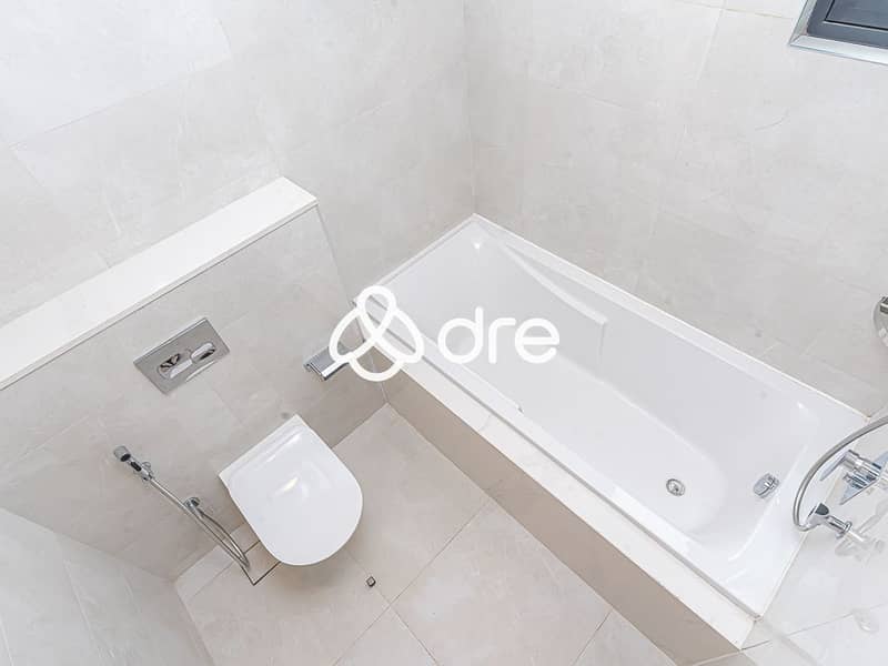 25 DRE05303. JPG