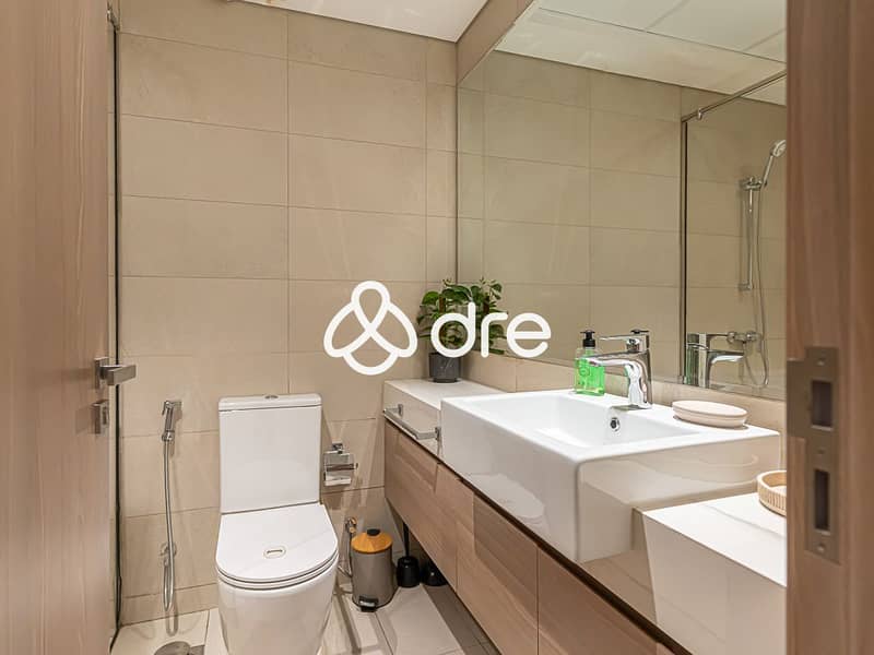 10 DRE06656-Edit. JPG