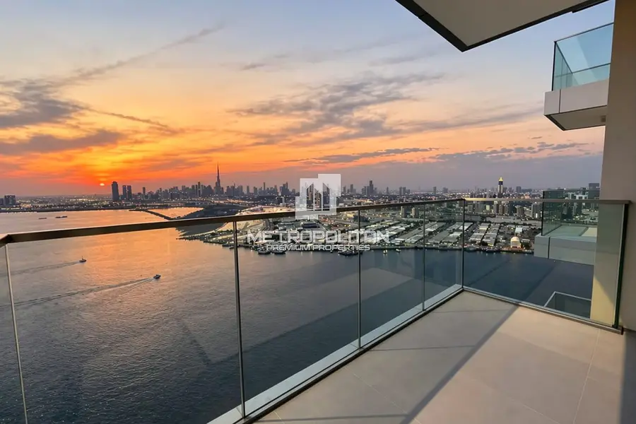Best Priced | Vacant | Upgraded with Skyline View