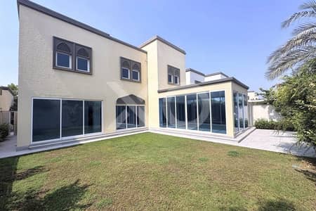 4 Bedroom Villa for Rent in Jumeirah Park, Dubai - Great Condition | Full Upgraded | Available Now 4 Bedroom Villa for Rent in Jumeirah Park, Dubai - Great Condition | Full Upgraded | Available Now