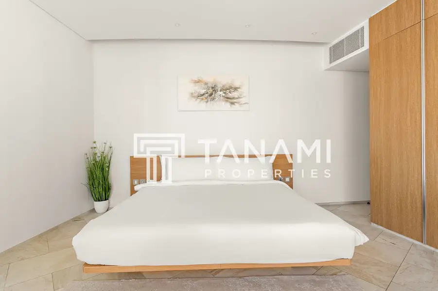 Luxury 2 BR | Fully Furnished | Prime Location