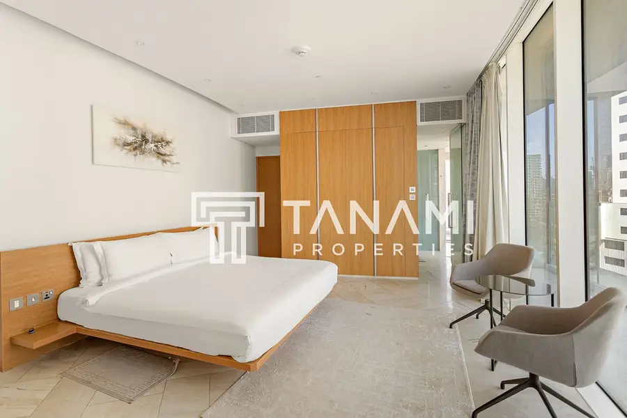 Luxury 2 BR | Fully Furnished | Prime Location