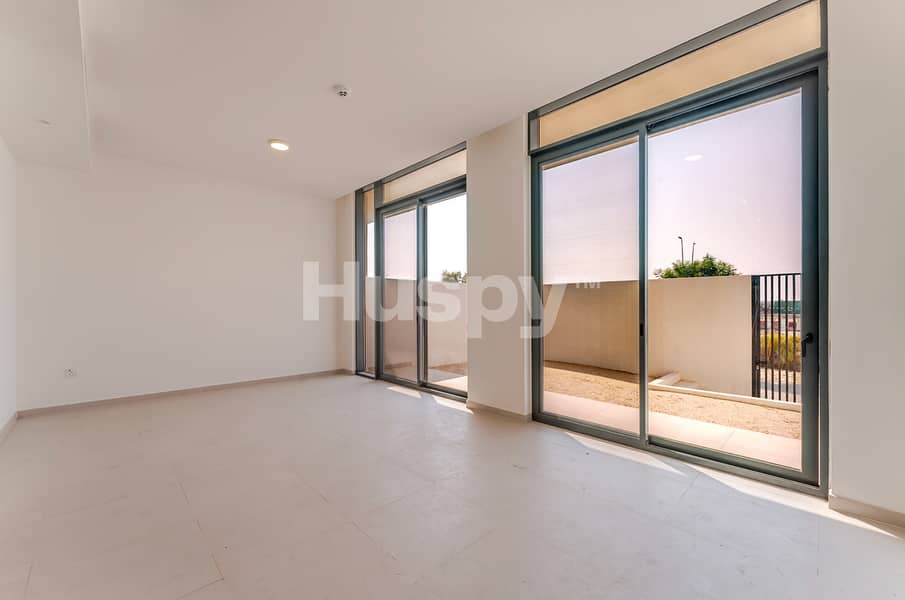 Single Row | Close to Amenities | Vacant Single Row | Close to Amenities | Vacant