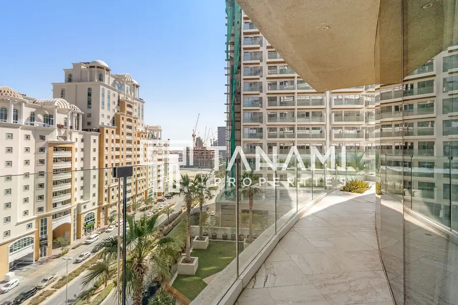 Luxury 2 BR | Fully Furnished | Prime Location