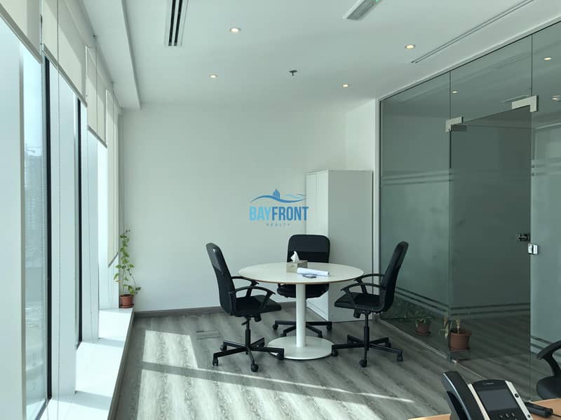 Bright Office with Glass Partitions @ Burlington Bright Office with Glass Partitions @ Burlington