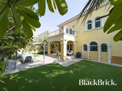4 Bedroom Villa for Rent in Jumeirah Park, Dubai - Exquisite Family Villa | Private Garden 4 Bedroom Villa for Rent in Jumeirah Park, Dubai - Exquisite Family Villa | Private Garden