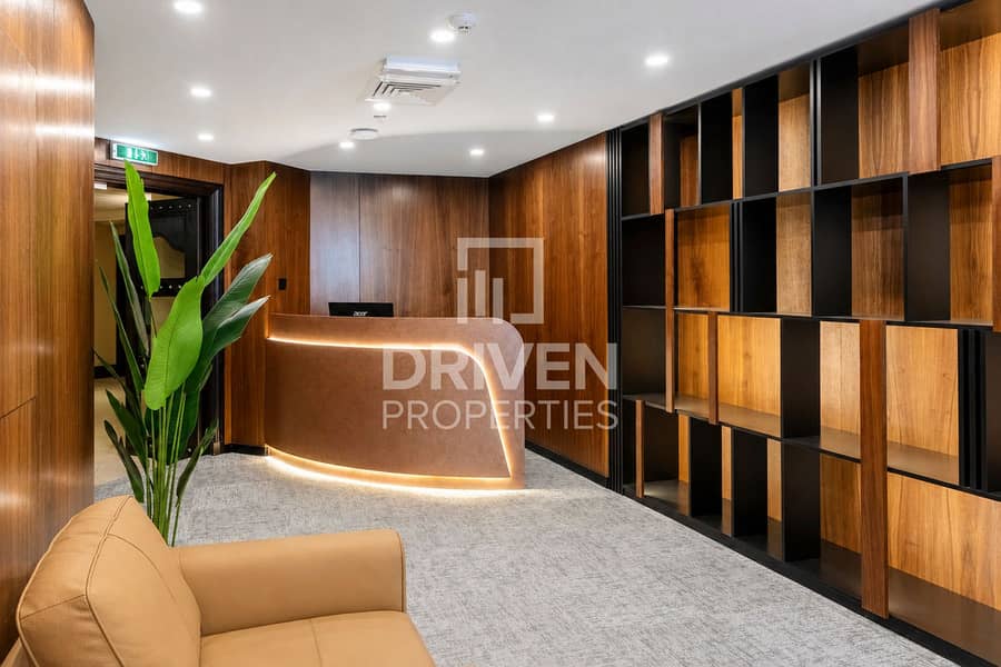 Prime Location | Furnished | Vacant | 9 Parking's Prime Location | Furnished | Vacant | 9 Parking's