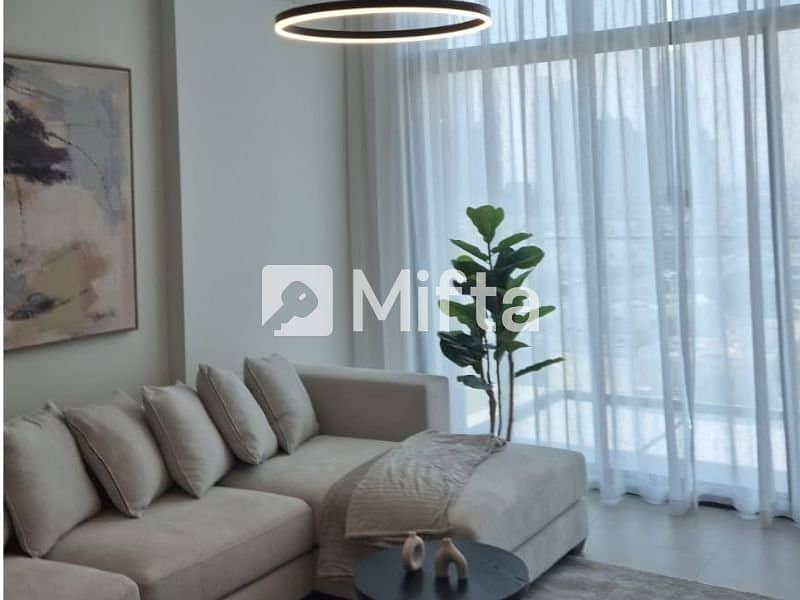 Hot Deal | 1 BR | Lush Green Park Views Hot Deal | 1 BR | Lush Green Park Views