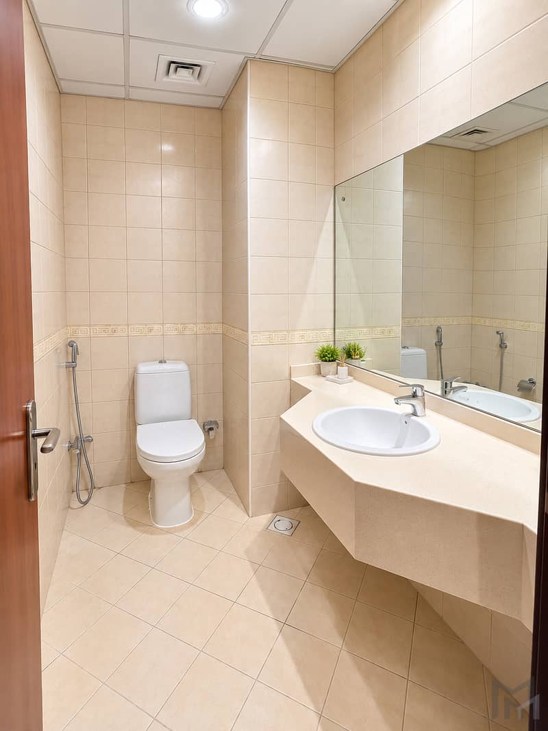 5 Photo 5. jpg
