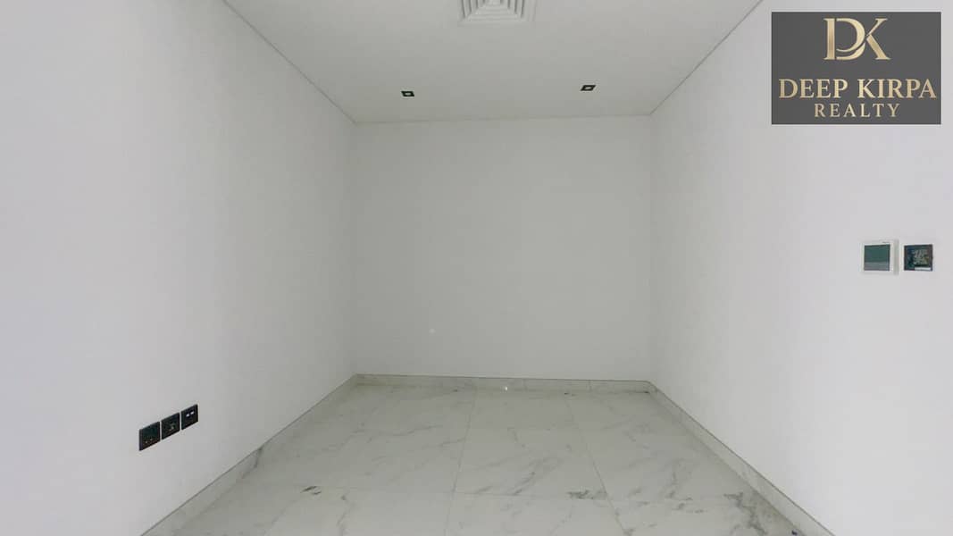 8 7a7d3abe-f4e2-4376-bed5-93a937c518b3. jpg