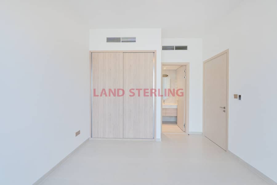 位于杰贝阿里村 4 卧室的别墅 330000 AED - 16922543 位于杰贝阿里村 4 卧室的别墅 330000 AED - 16922543