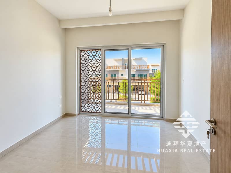 5 Bright Minimal Room with Balcony Views. png