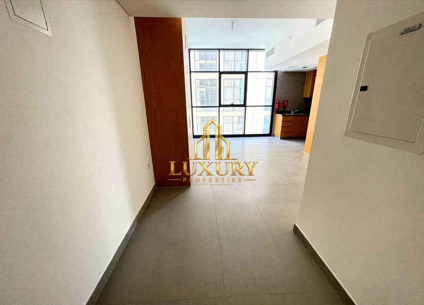 4 Spacious 1 BHK with 2 Washrooms in Al Mamsha | AED 44,999 | 4 Yearly Installments