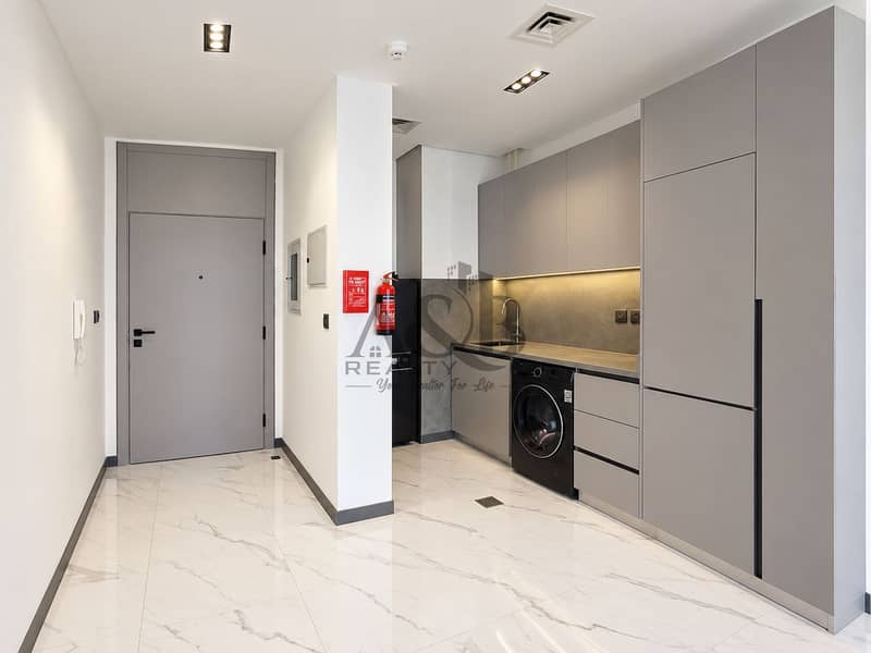 4 Minimalist Gray Kitchen Entryway. png