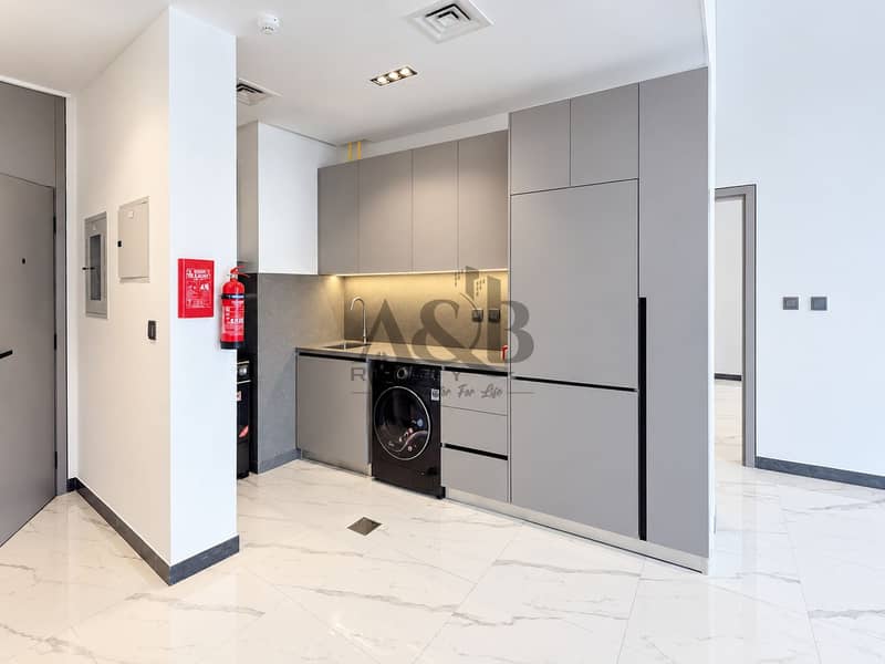 5 Modern Minimalist Kitchenette Alcove. png
