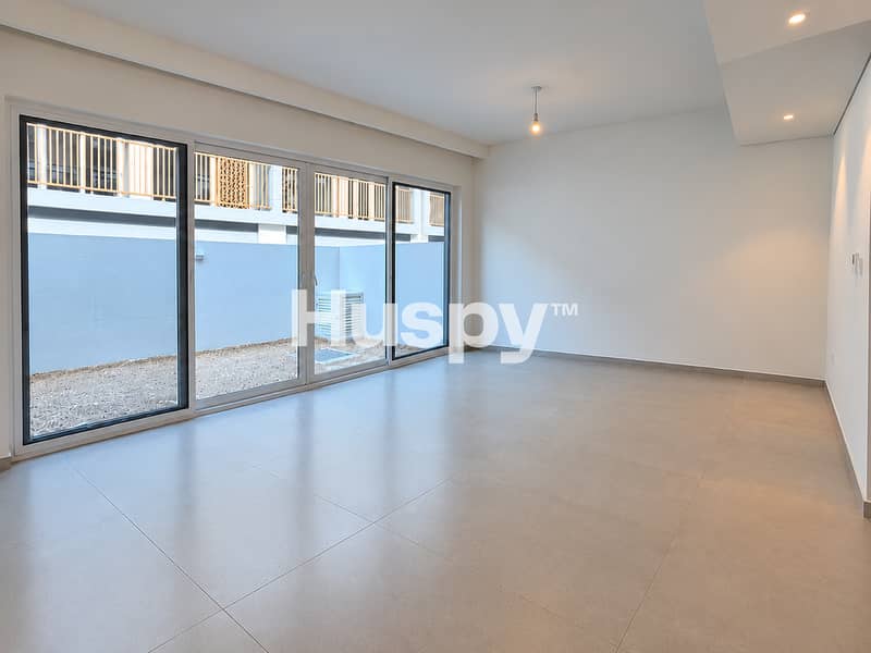 Brand New l Vacant l Closed Kitchen Brand New l Vacant l Closed Kitchen