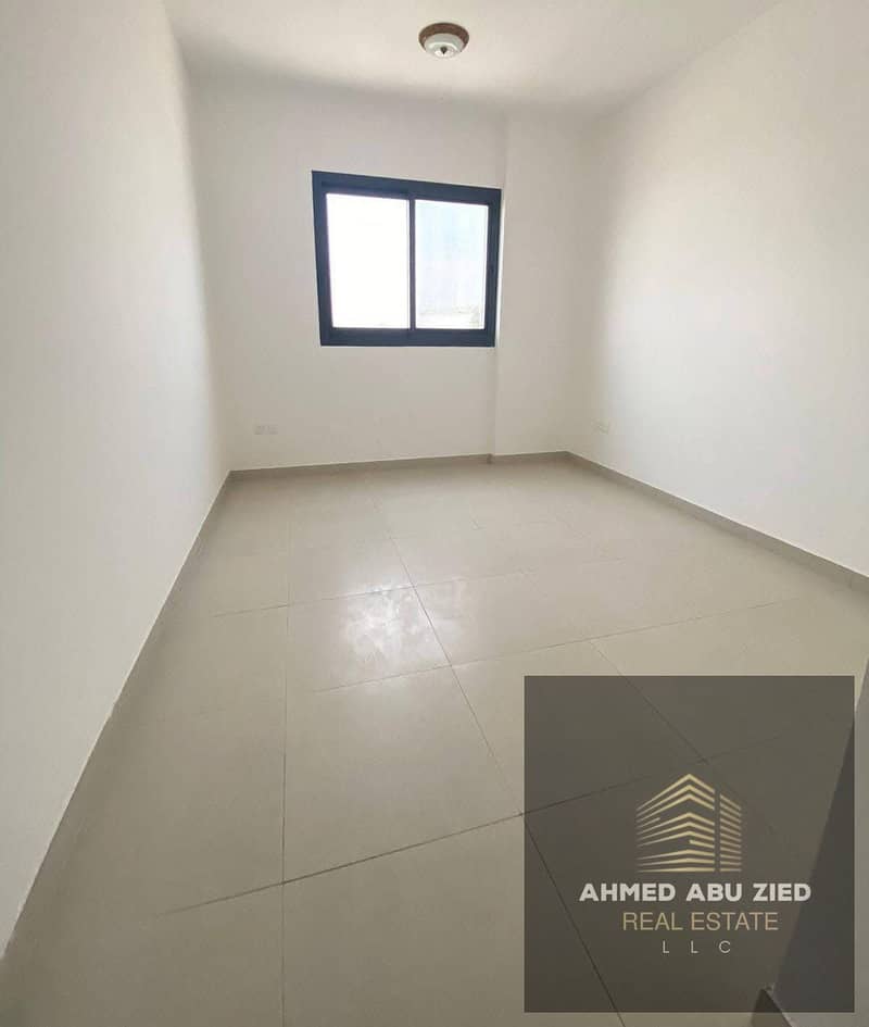 5 WhatsApp Image 2026-10-20 at 03.49. 11 (1). jpeg