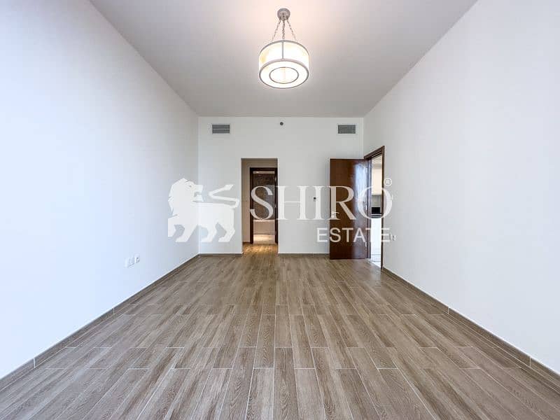 12 Bedroom 003. jpg