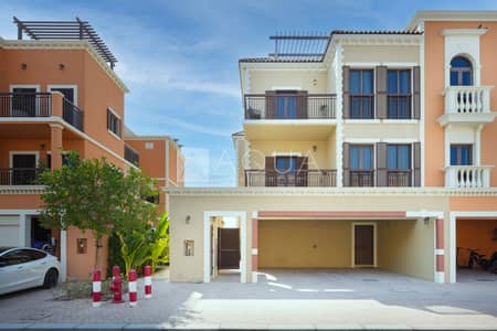 5 Slaapkamers Villa te Huur in La Mer, Dubai - Villa in La Mer,Port de La Mer,Sur La Mer, 5 slaapkamers, 1200000 AED - 16923569 5 Slaapkamers Villa te Huur in La Mer, Dubai - Villa in La Mer,Port de La Mer,Sur La Mer, 5 slaapkamers, 1200000 AED - 16923569